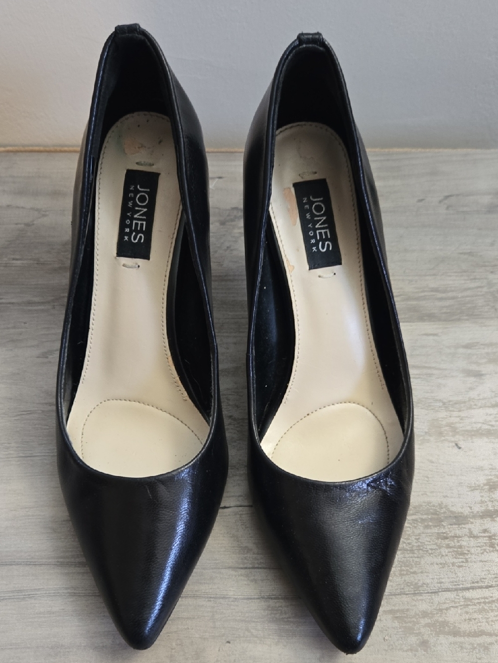 Jones New York Black Pointed-Toe Leather Pumps